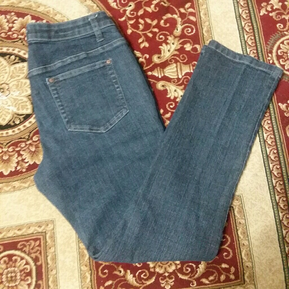 🌹A.N.A. curvy fit jeans🌹